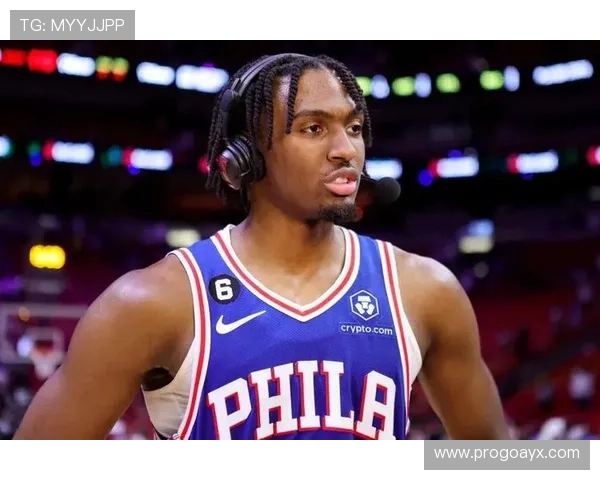 76人马克西展现惊人速度，突破防线势如破竹